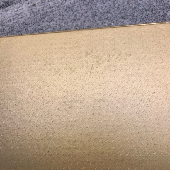 Authentic Dior gold box (empty box only) Excellent condition - Picture 10 of 11